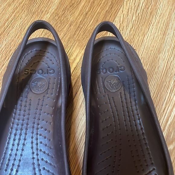 EUC Crocs Thea Slingback Ballet Flat Sz 7 Chocolate Brown - Picture 4 of 5